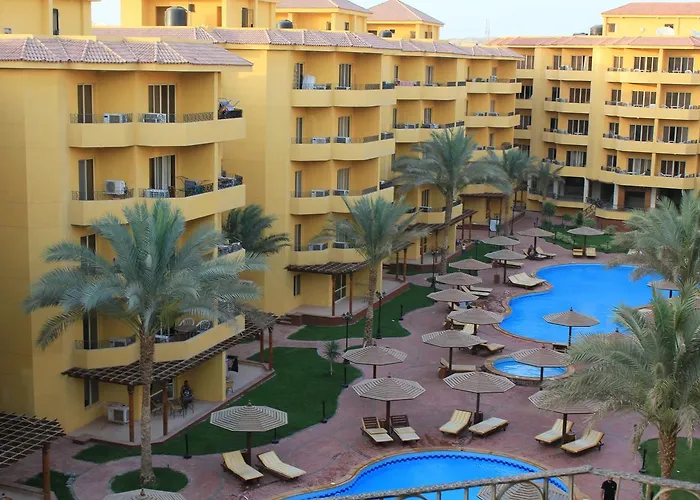Pool View At British - Unit 13 Hurgada